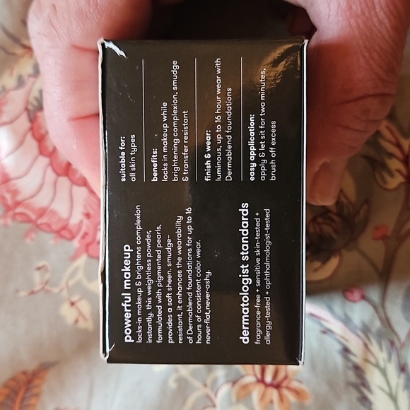 BNIB Dermablend - Picture 2 of 3